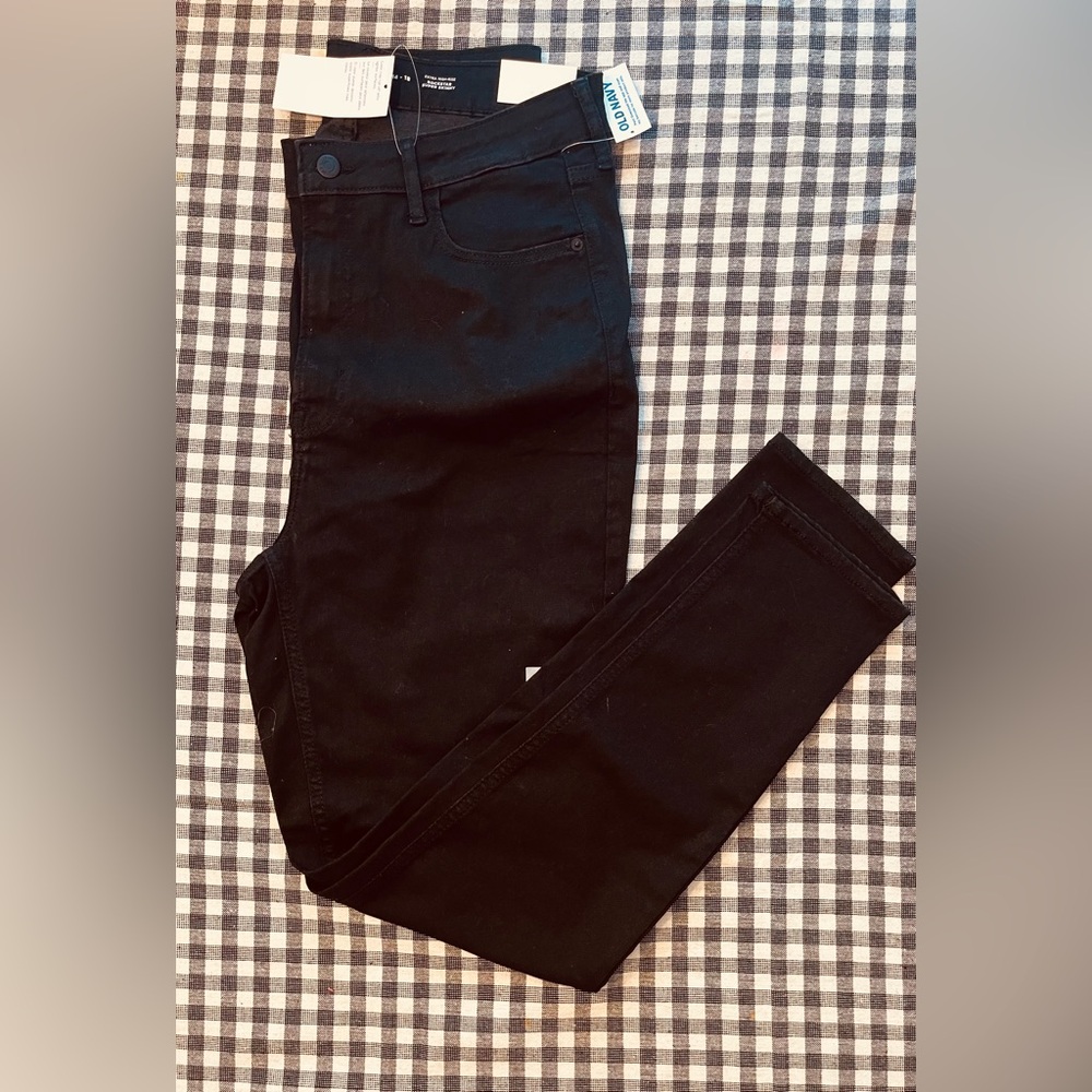 Old Navy Women's Skinny Jeans - Black